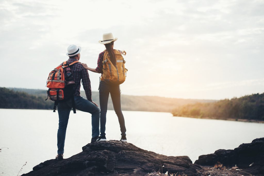 Traveller Atau Backpacker? Ini Dia Cara Berlibur Yang Bisa Sobat ...