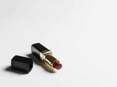 Tips Memakai Lipstik Merah Agar Terlihat Indah Saat Digunakan