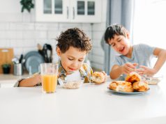 Si Kecil Susah Makan? Atasi Dengan Tips Praktis Berikut Ini Si Kecil Susah Makan? Atasi Dengan Tips Praktis Berikut Ini