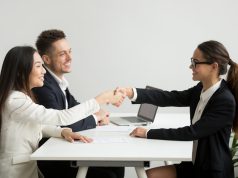 Kurang Percaya Diri Saat Hendak Interview Kerja? Cermati Tips Berbusana Berikut