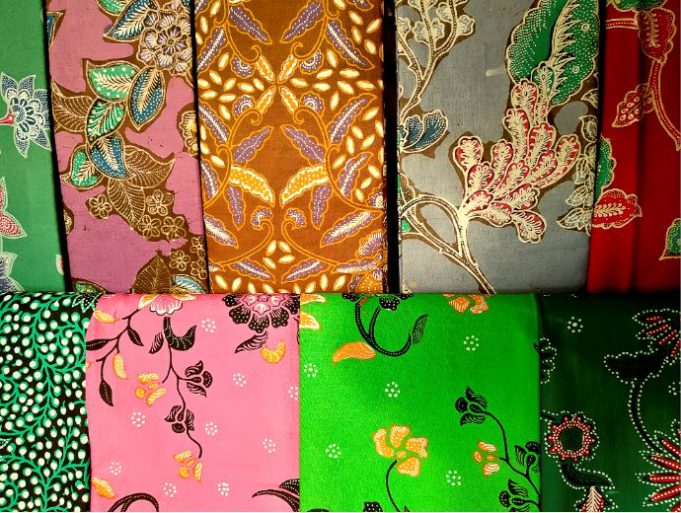 many-kind-colorful-indonesian-batik