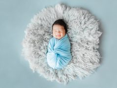 Tiga Tips Praktis Agar Rambut Si Kecil Hitam dan Lebat