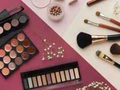 Powder Blush On Vs Cream Blush On, Mana yang Tepat Bagi Kulitmu? Alat makeup
