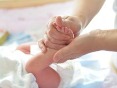4 Rekomendasi Minyak Telon Terbaik Untuk Si Kecil