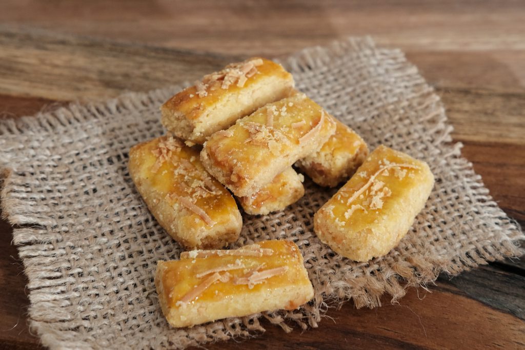 Kastengel kue keju kering lebaran renyah membuat enak gurih pengen ribet wajib coba kaastengels recipes almond lembut mahir disimpan kuliner