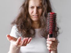 Rekomendasi Shampo Perawatan Rambut Rontok rambut rontok