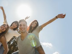5 Aktivitas yang Seru Dilakukan Bersama Teman Saat Weekend bersama teman