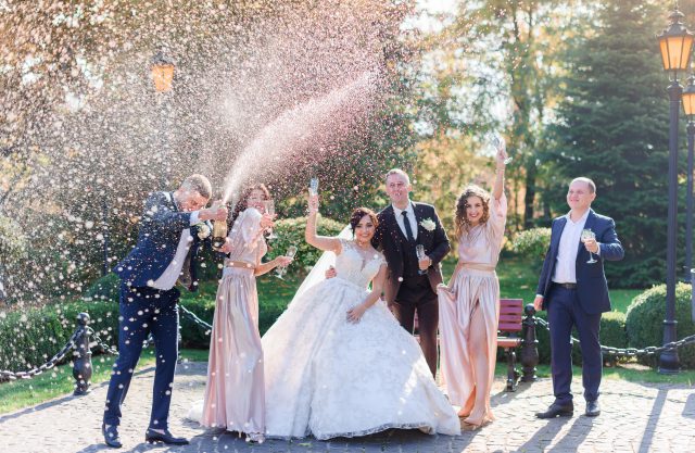 Apa itu Bridesmaid dan Groomsmaid