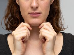 Double Chin Menganggu? Tutupi Dengan Cara Ini hilangkan double chin