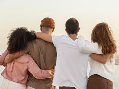 Tips Menjaga Hubungan Persahabatan tips menjaga hubungan persahabatan