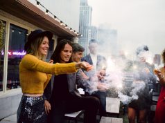 5 Tips Rayakan Pesta Malam Tahun Baru Di Rumah yang Aman