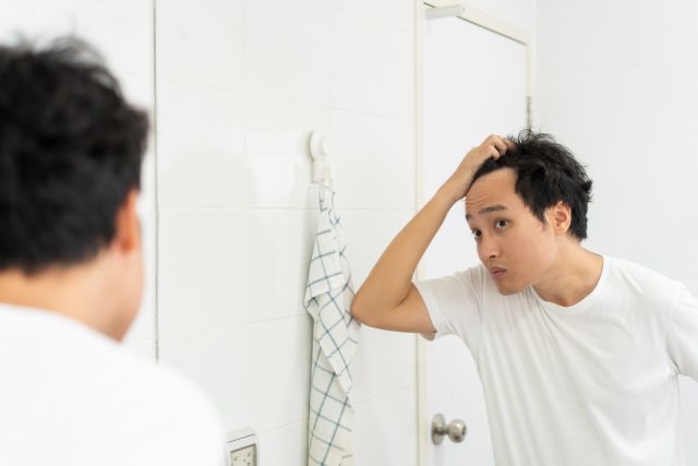 5 Sampo Yang Ampuh Atasi Kulit Kepala Berminyak Untuk Pria