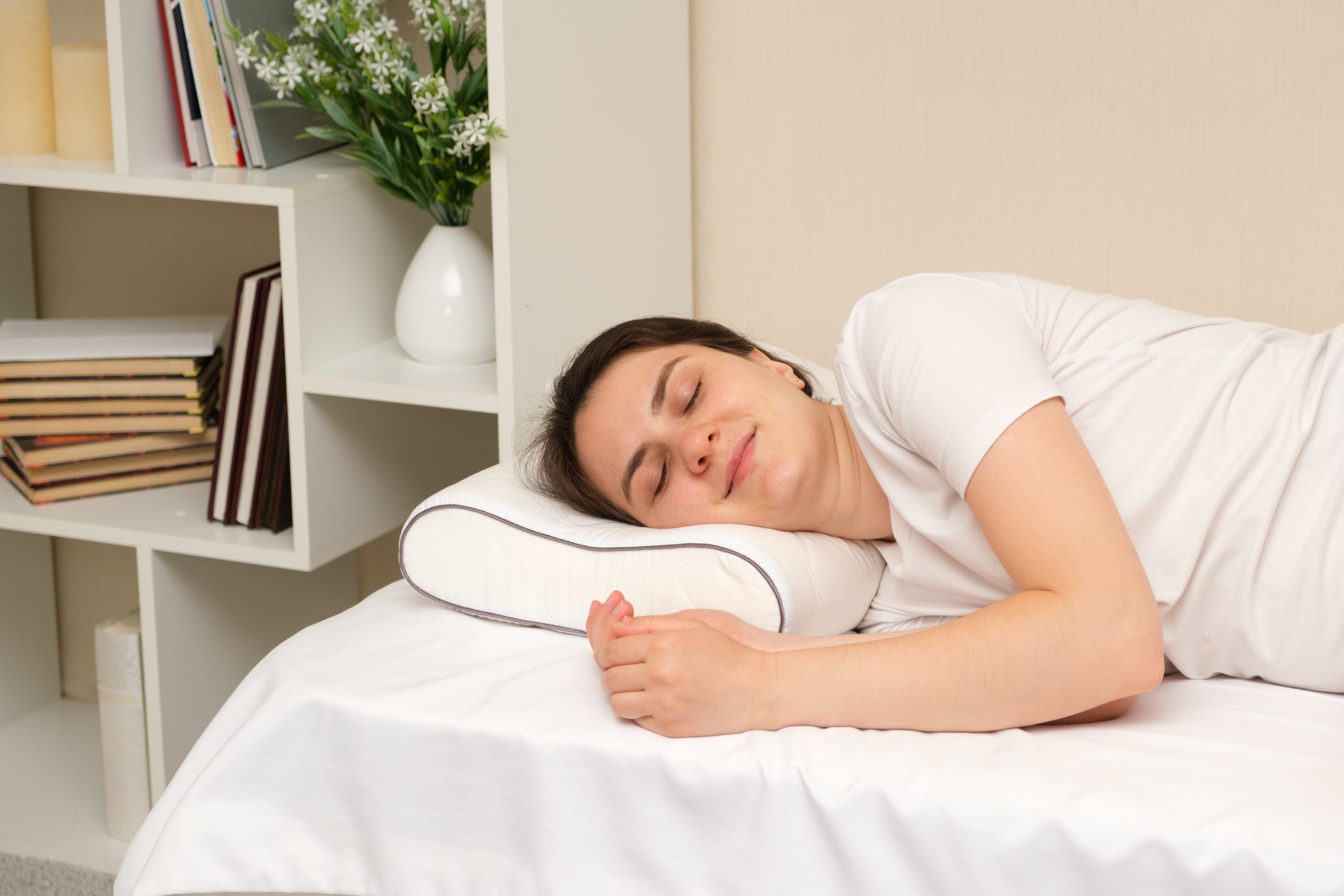 3 Tips Memilih Bantal Untuk Tidur Lebih Berkualitas