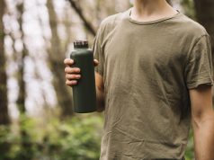 5 Cara Praktis Hilangkan Bau Tidak Sedap Pada Botol Minum 5 Cara Praktis Hilangkan Bau Tidak Sedap Pada Botol Minum