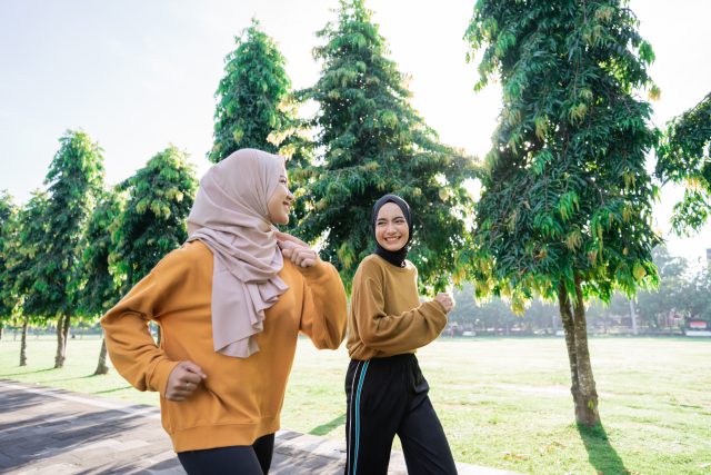 5 Olahraga Yang Aman Dilakukan Saat Puasa
