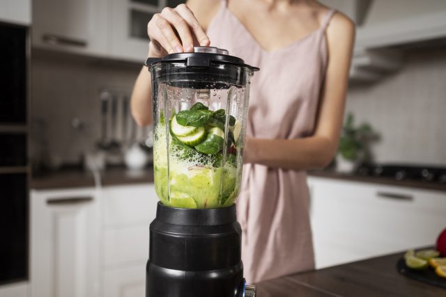 5 Minuman Rendah Kalori Untuk Bantu Turunkan Berat Badan