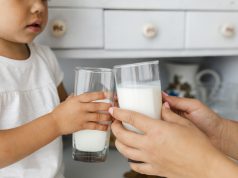 Perbedaan Susu UHT, Susu Evaporasi, dan Susu Kental Manis perbedaan susu